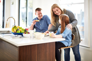 Managing Your Weight When Your Family May Not Understand