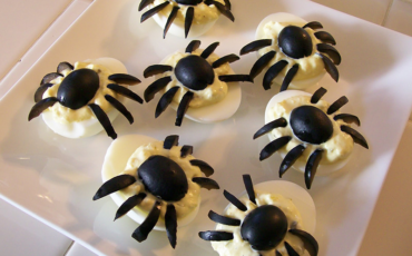 Add these Healthy Halloween Tips and Idea to Your Holiday Game Plan