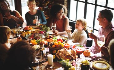 Face the holidays with confidence and feel in control over food.