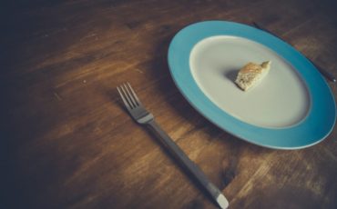 Learn about the differences and commonalities among disordered eating and eating disorders