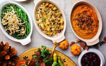 Image: holiday side dishes like green beans, stuffing and sweet potatoes